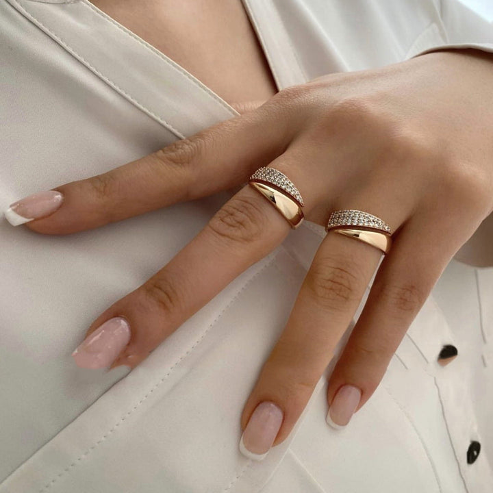 Luna – Symbolic Unity Ring
