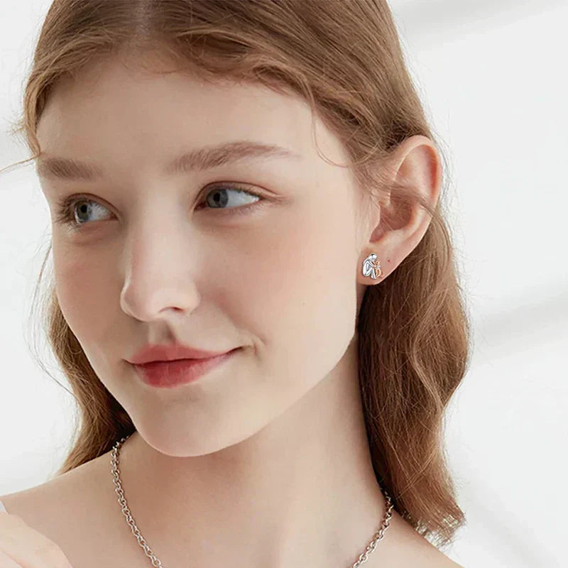 Mila – Cat Embrace Earrings (Silver & Rose Touch)