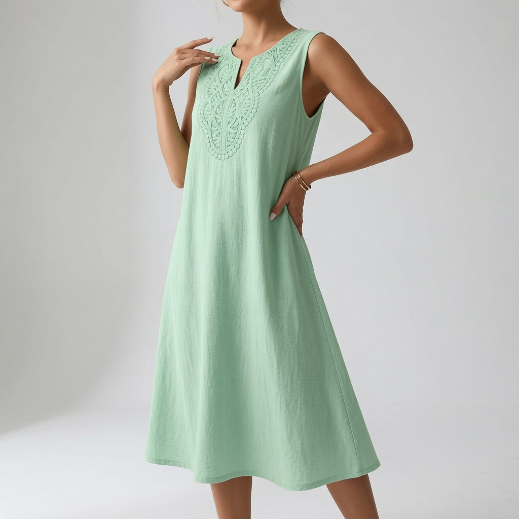 Clara Whitmore™ | Breezy Embroidered Dress