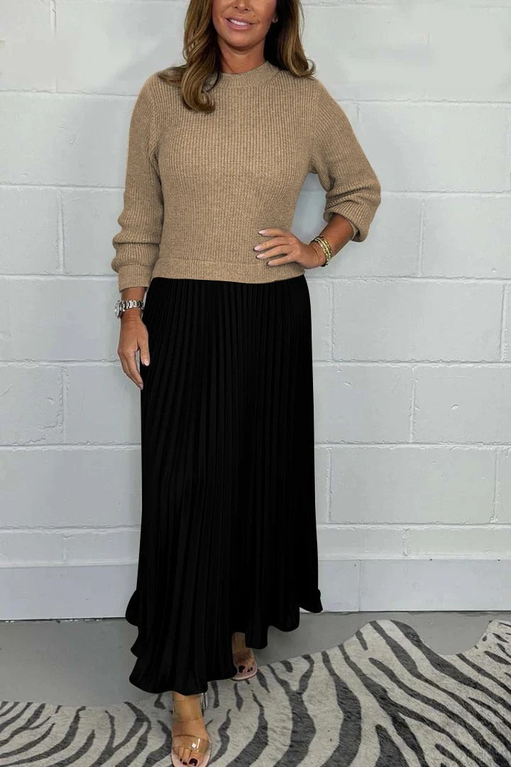 Amélia Luxe™ | Pleated Knit Dress