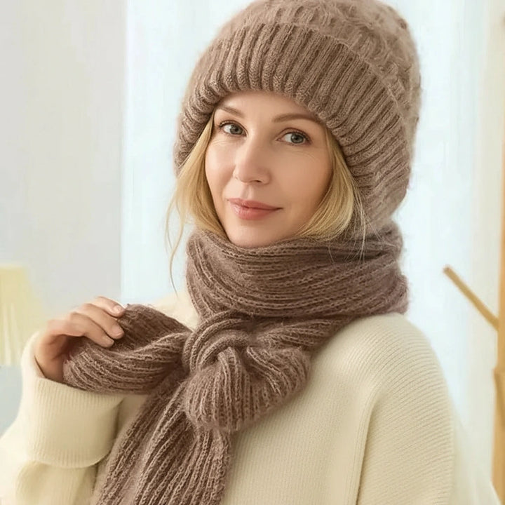 Ashworth Luxe™ | 2-in-1 Scarf Hood